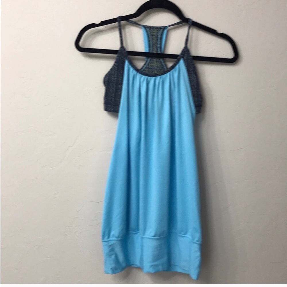 LuLulemon tank top with built in sports bra